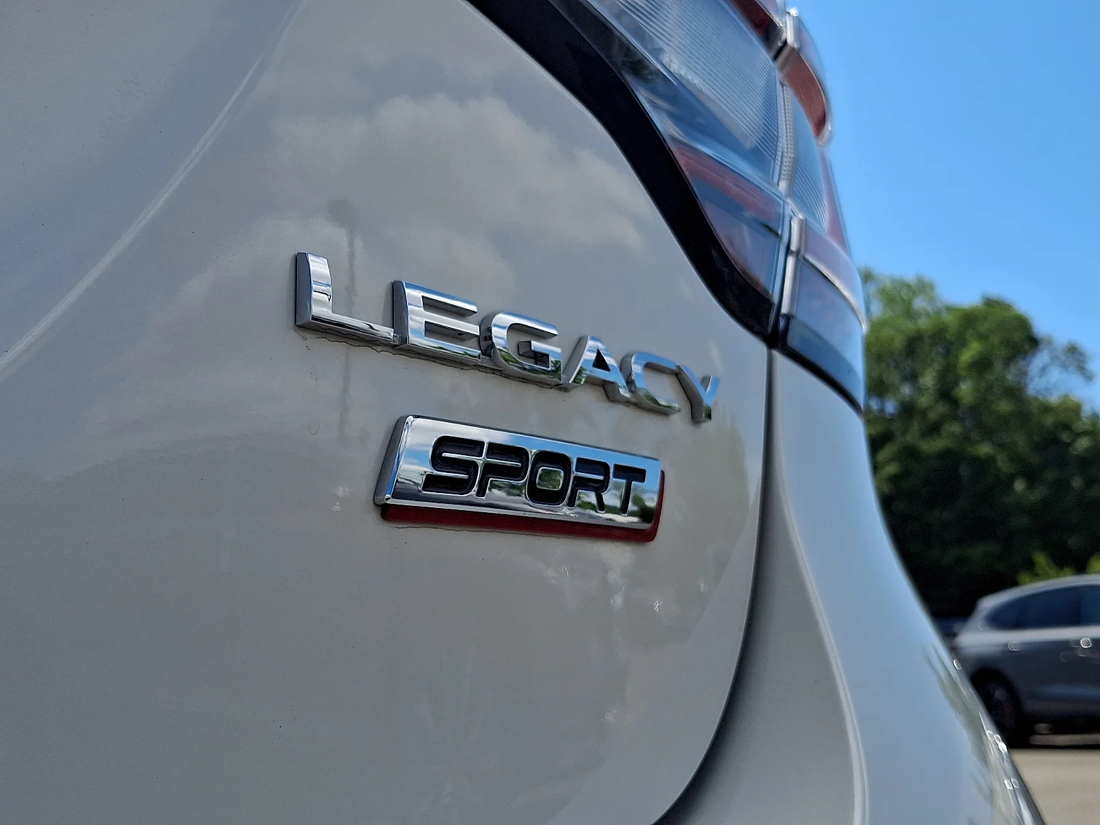 Used 2024 Crystal White Pearl - WH7 Subaru Sport image 31