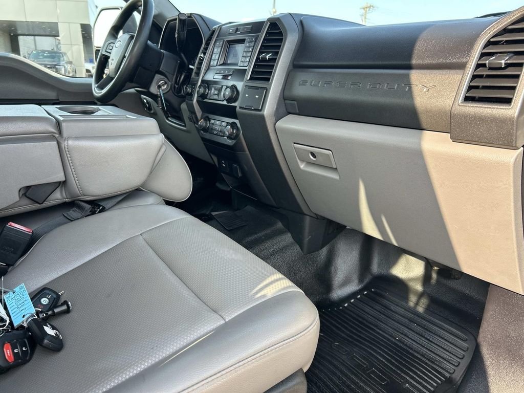 Used 2021 Oxford White Ford XL image 18