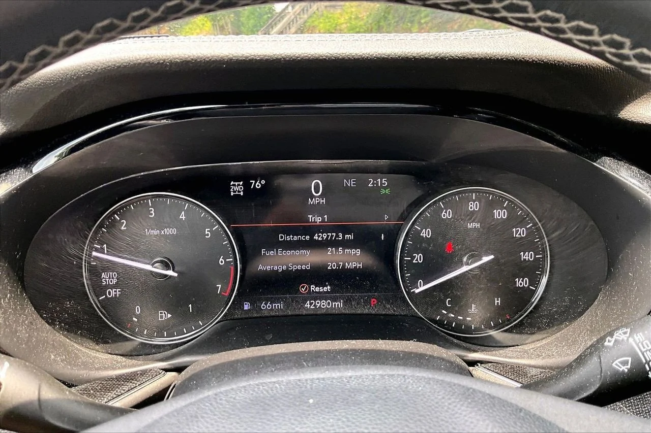 Used 2023 White Buick Essence image 10