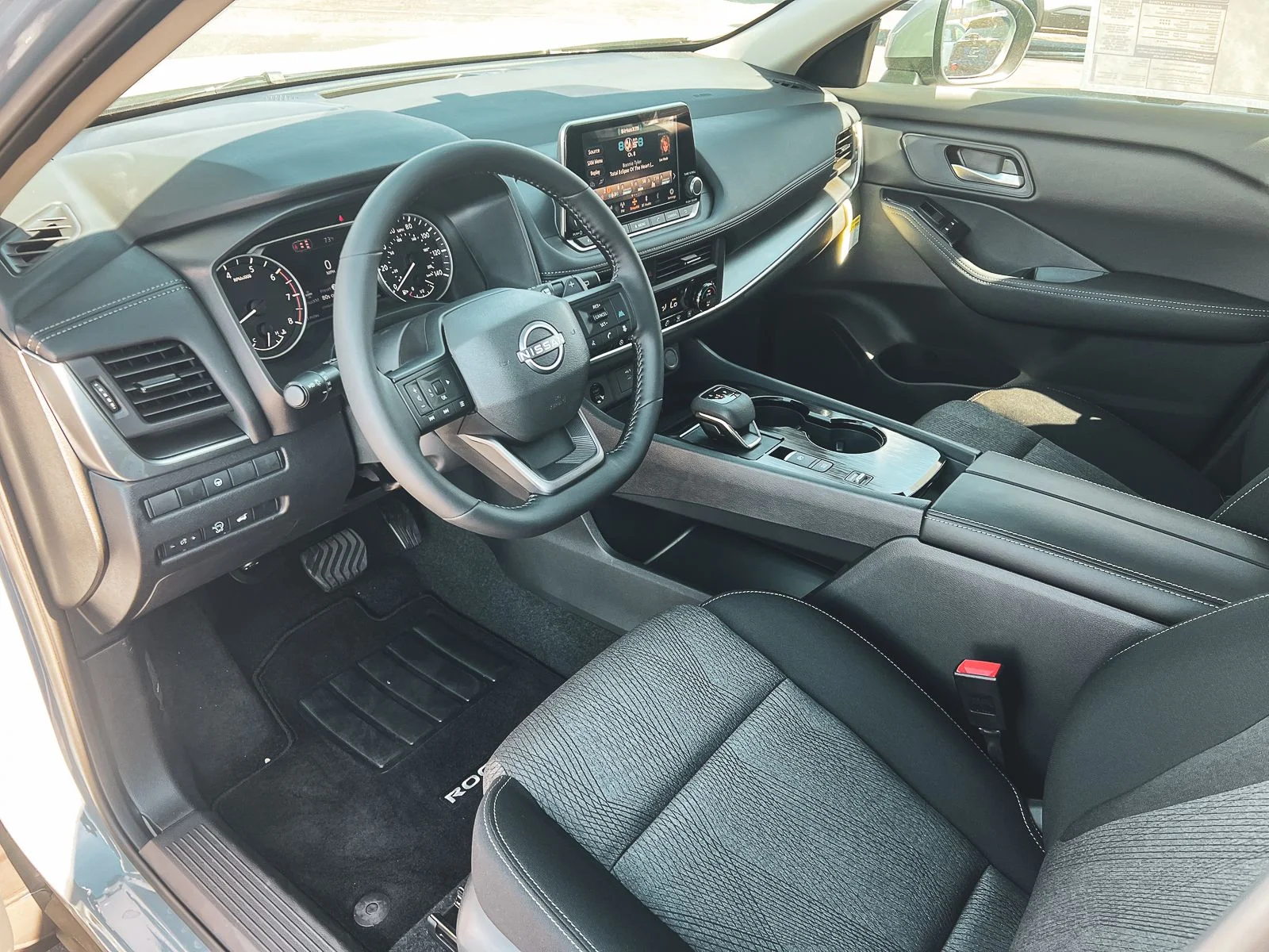 New 2026 Boulder Gray Pearl Nissan SV image 19