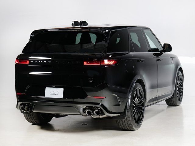 New 2026 Narvik Black Land Rover SV image 2