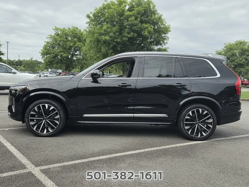 Used 2025 Onyx Black Metallic VOLVO 2025.5 B5 AWD PLUS 7-SEATER image 2