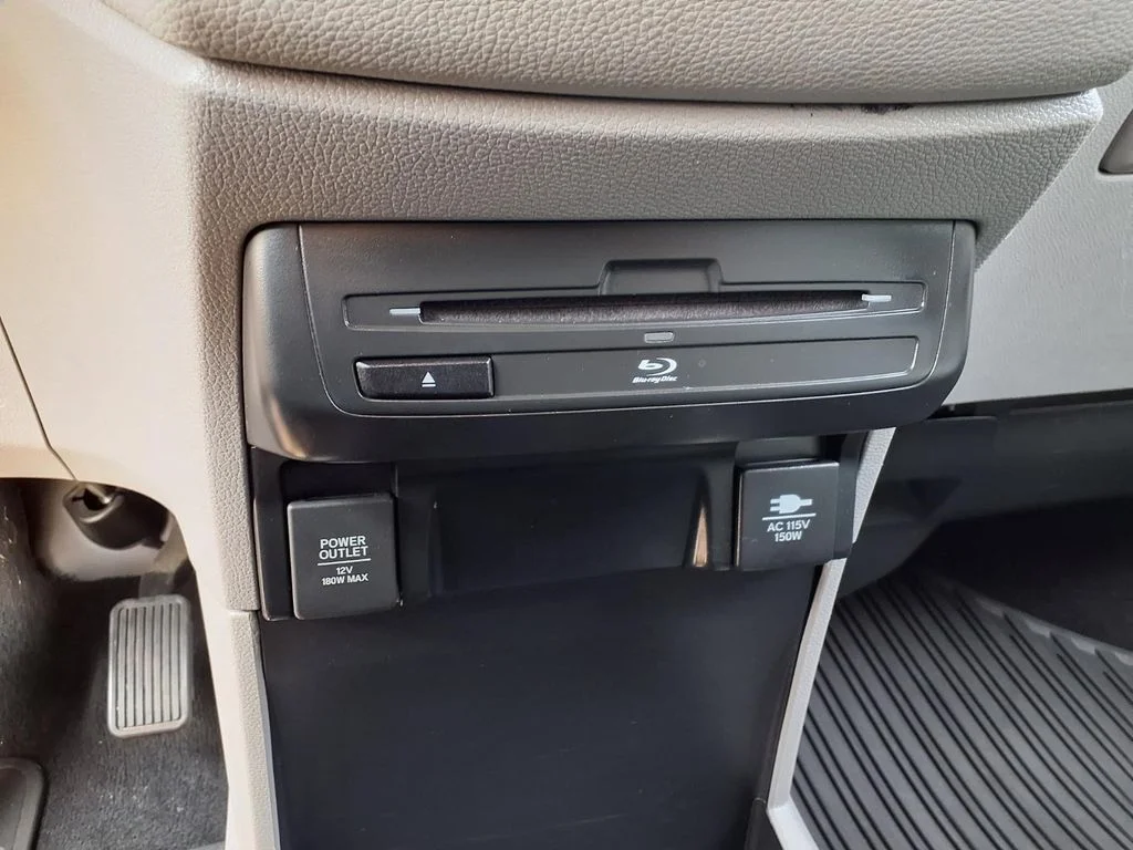 Certified Used 2019  Honda Elite image 10