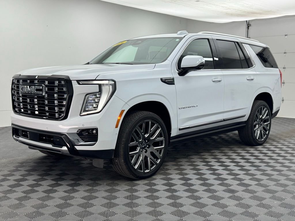 Used 2026 Glacier White Tricoat GMC Denali Ultimate image 2