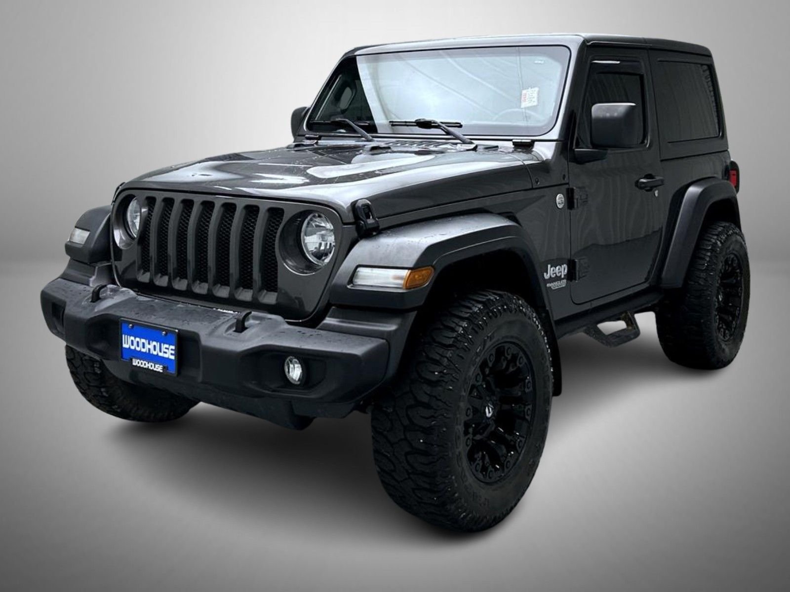 Used 2020 Gray Jeep Sport S image 1
