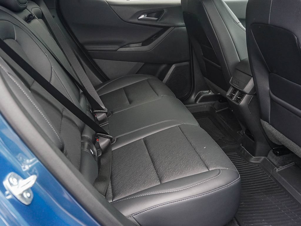 2027 Chevrolet Equinox LT - Photo 13