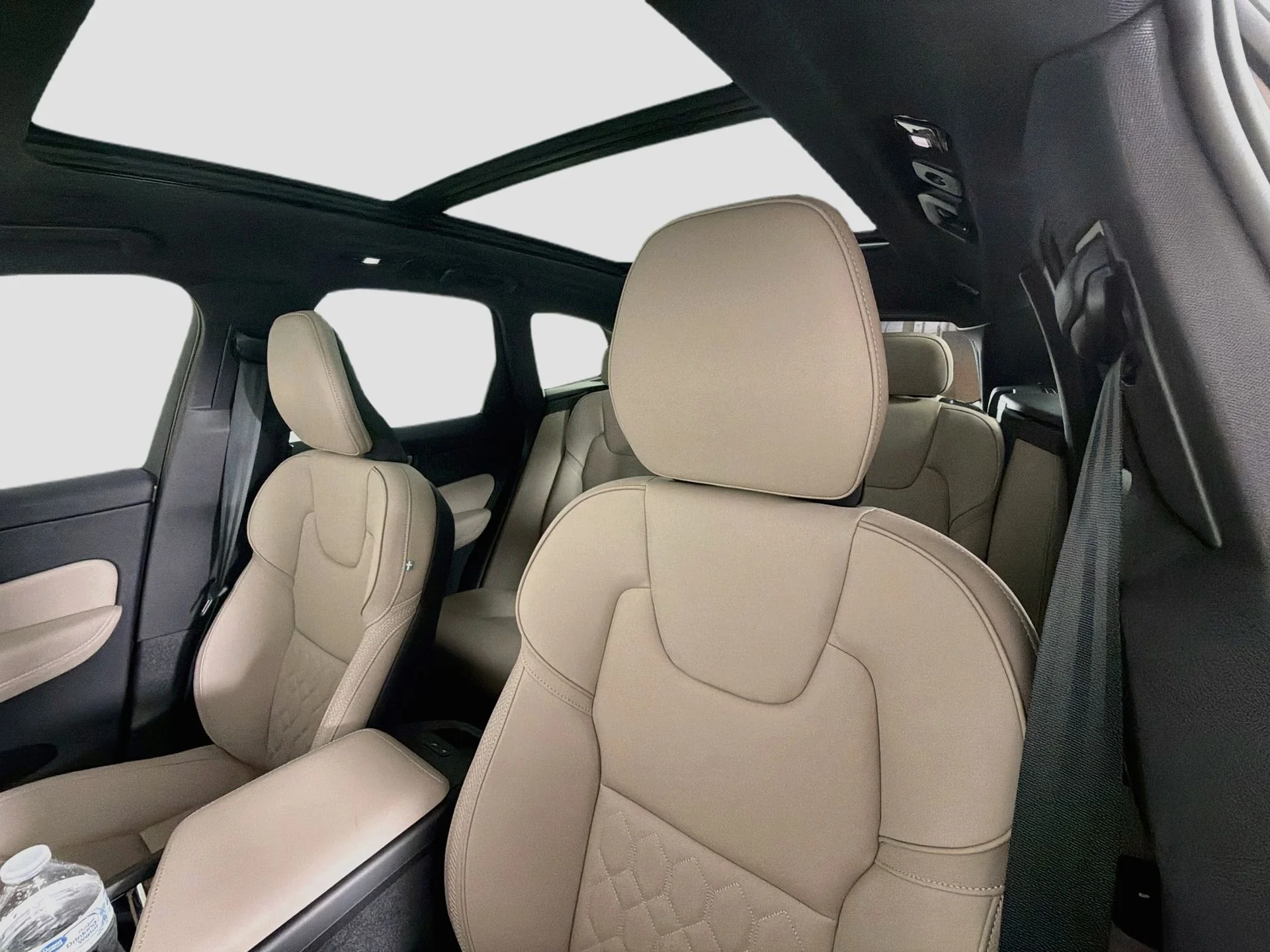 New 2026 Bright Dusk Volvo Plus image 20