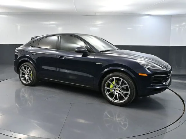 Used 2022 Blue Porsche Base image 1