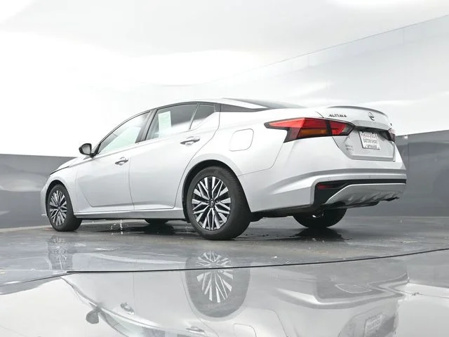 2024 Nissan Altima SV - Photo 36