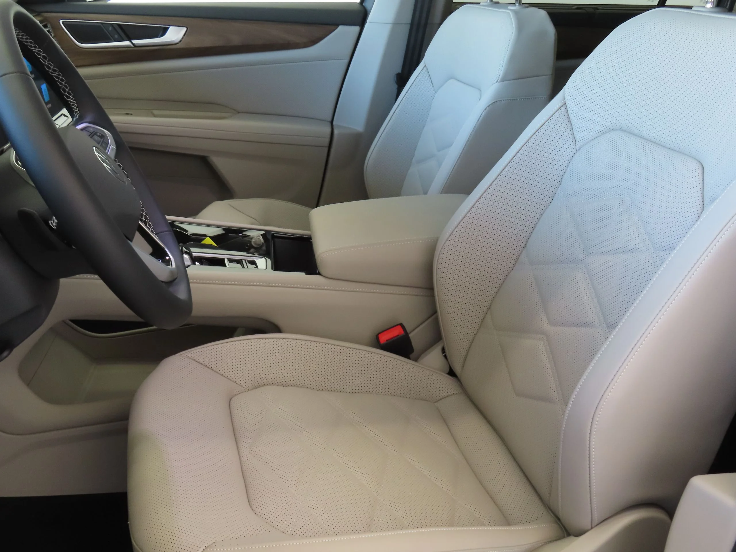 New 2026 Gray Volkswagen 2.0T SE w/Technology image 11