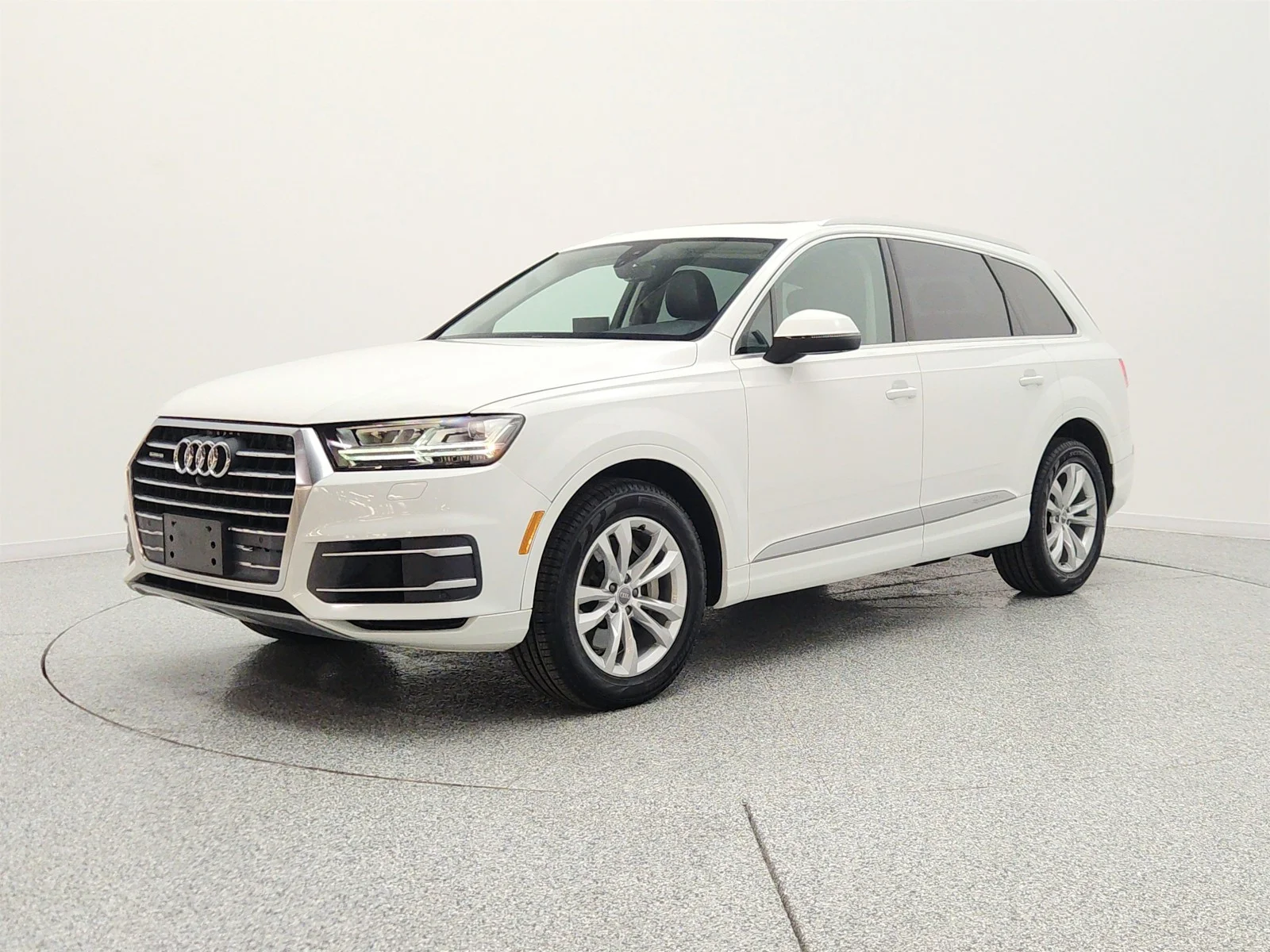 Used 2019 Carrara White Audi Premium Plus 55 TFSI quattro image 1