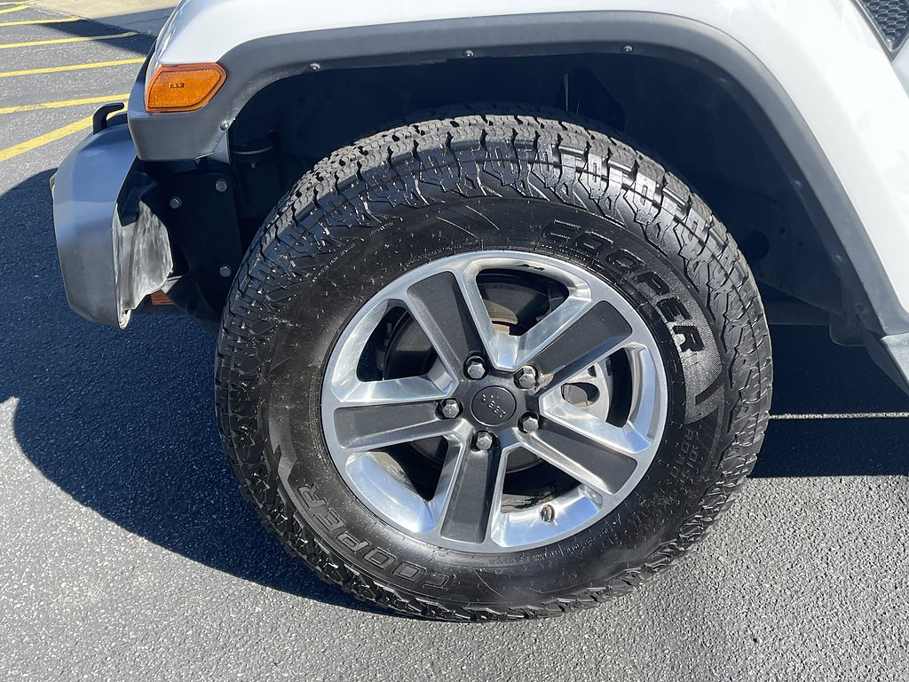 2022 Jeep Wrangler Unlimited Sahara - Photo 13