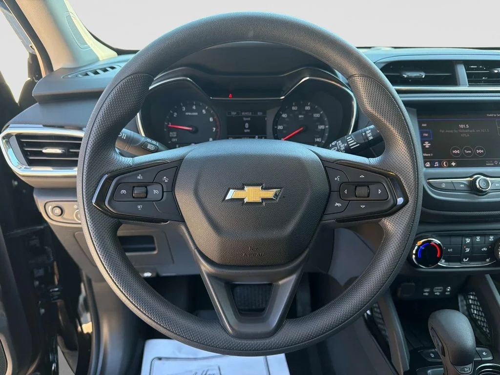 Used 2023 Black Chevrolet LT image 32