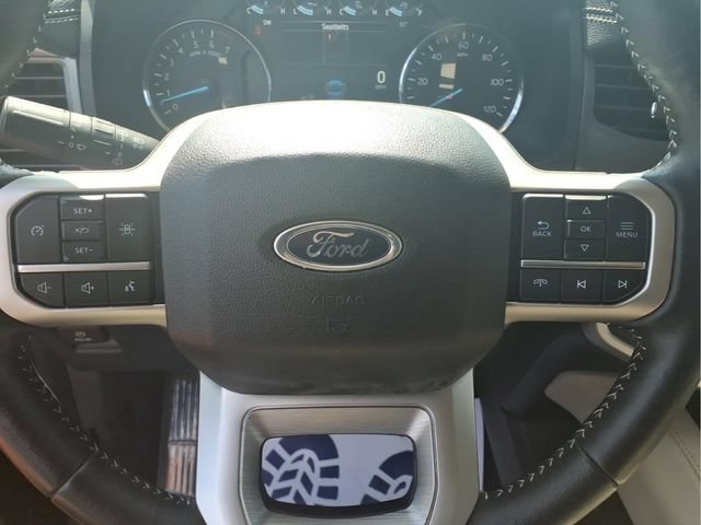 Used 2024 Black Ford XLT image 12