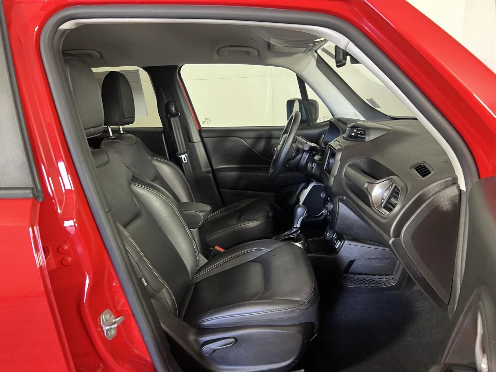 Used 2020 Colorado Red Clearcoat Jeep Limited image 20