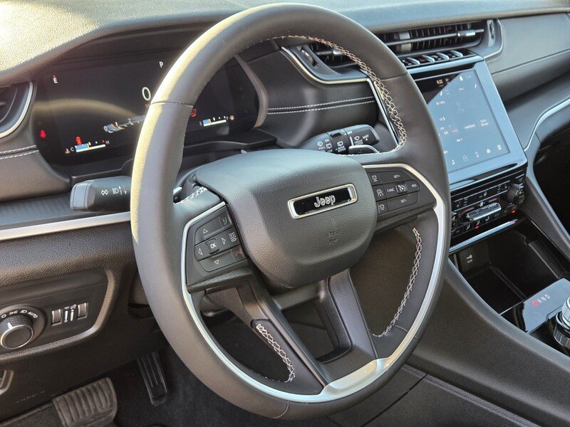 Used 2023 White Jeep Altitude X image 23