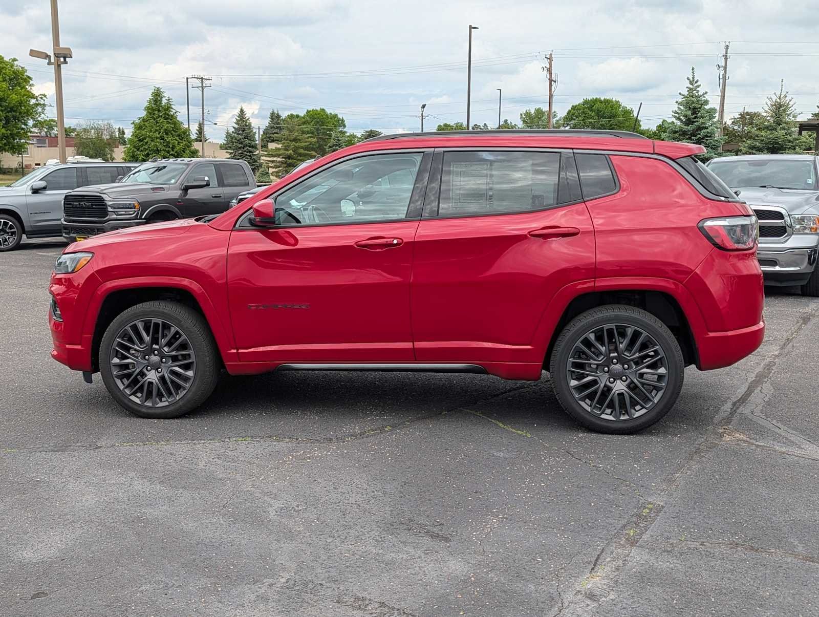 Used 2022 Redline Pearlcoat Jeep (RED) Edition image 4