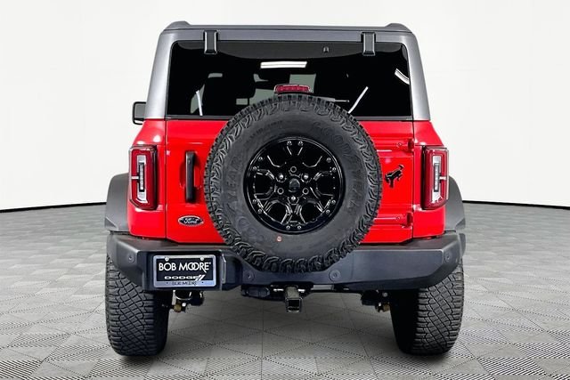Used 2022 Red Ford Wildtrak image 5