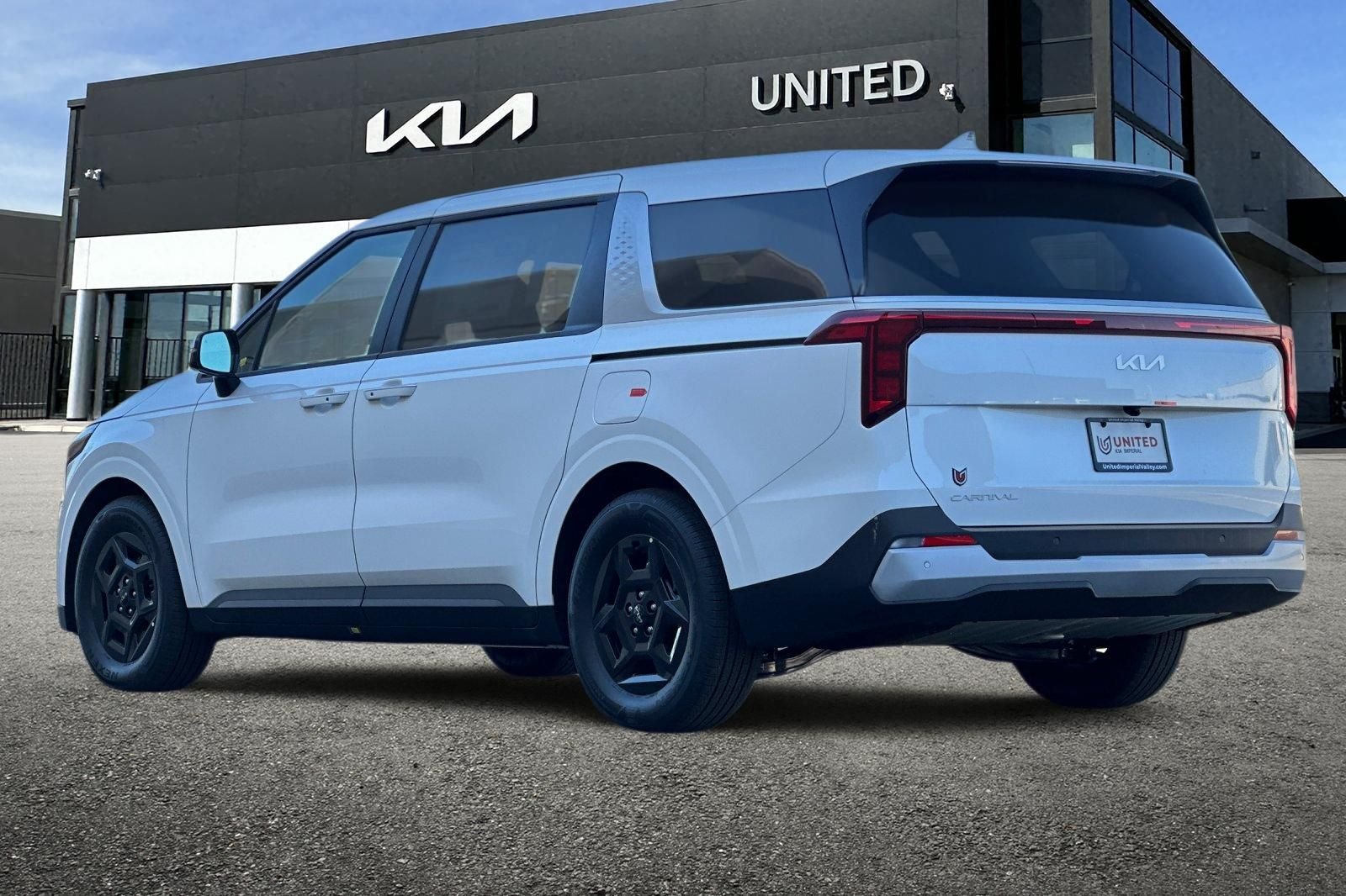 New 2026 White Kia LXS image 6