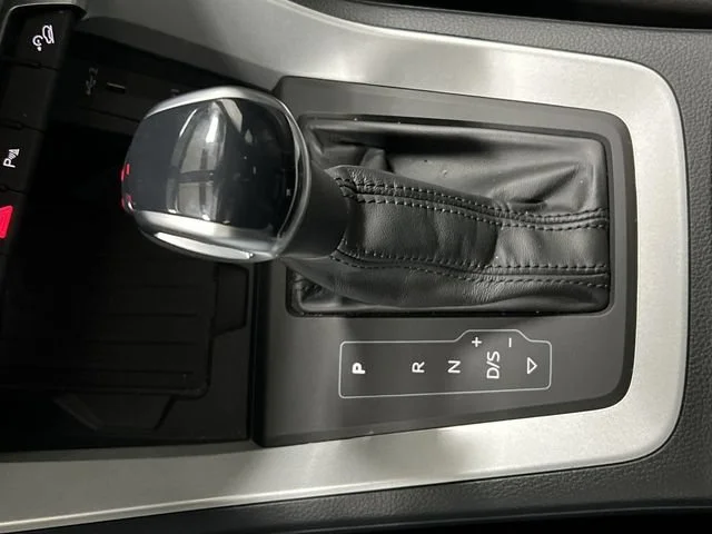 Certified Used 2024  Audi S line Premium image 16