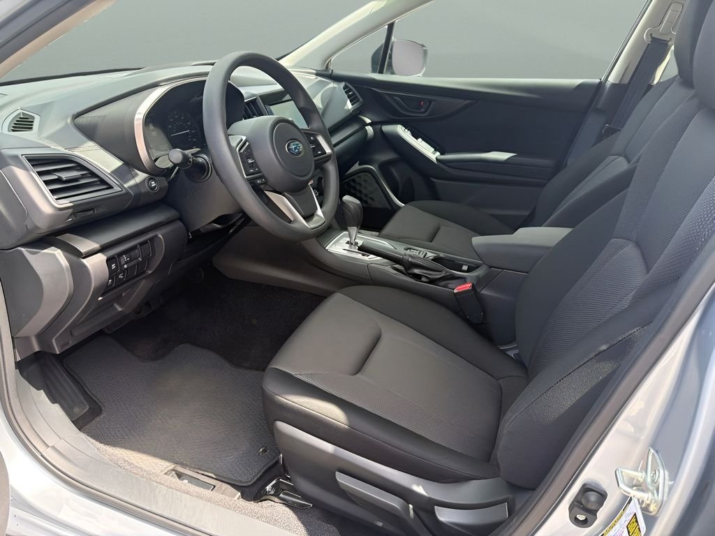 Used 2018 Ice Silver Metallic Subaru 2.0i Premium image 11