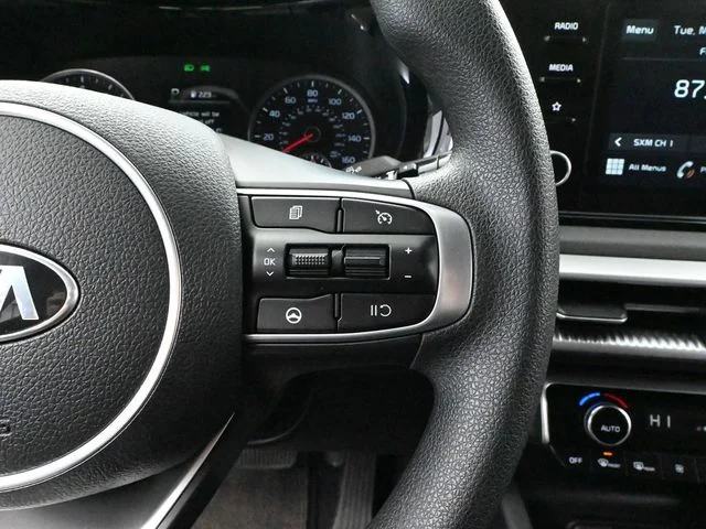 Used 2021 Beige Kia LXS image 28