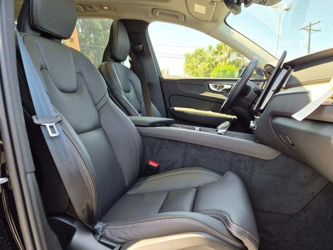 2026 Volvo XC60 Ultra - Photo 14
