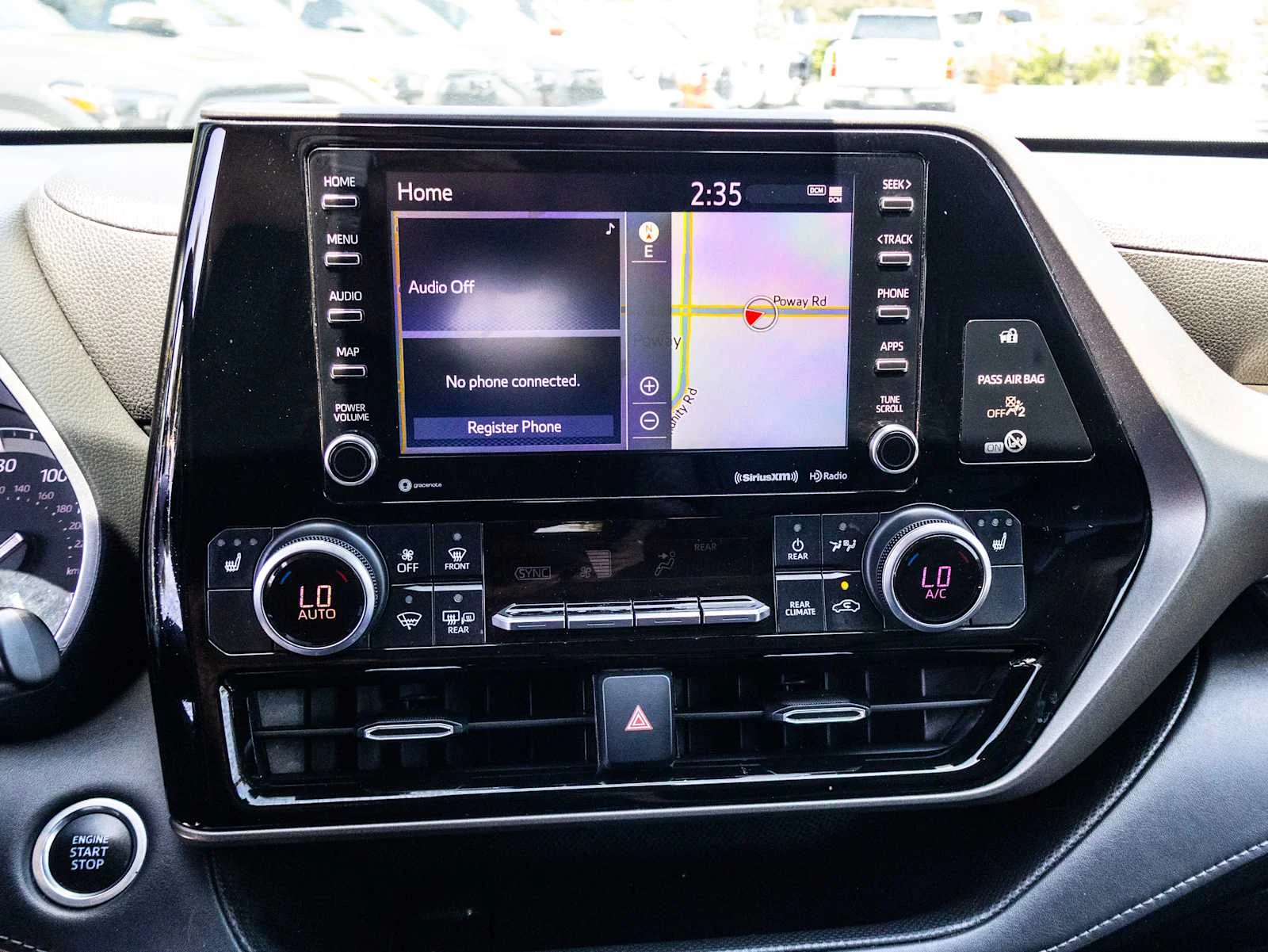 Used 2020 Blizzard Pearl Toyota XLE image 31