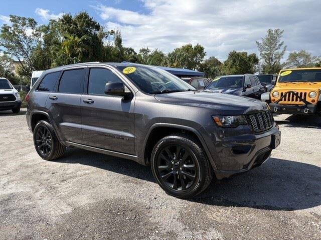 2019 Jeep Grand Cherokee Altitude photo 4