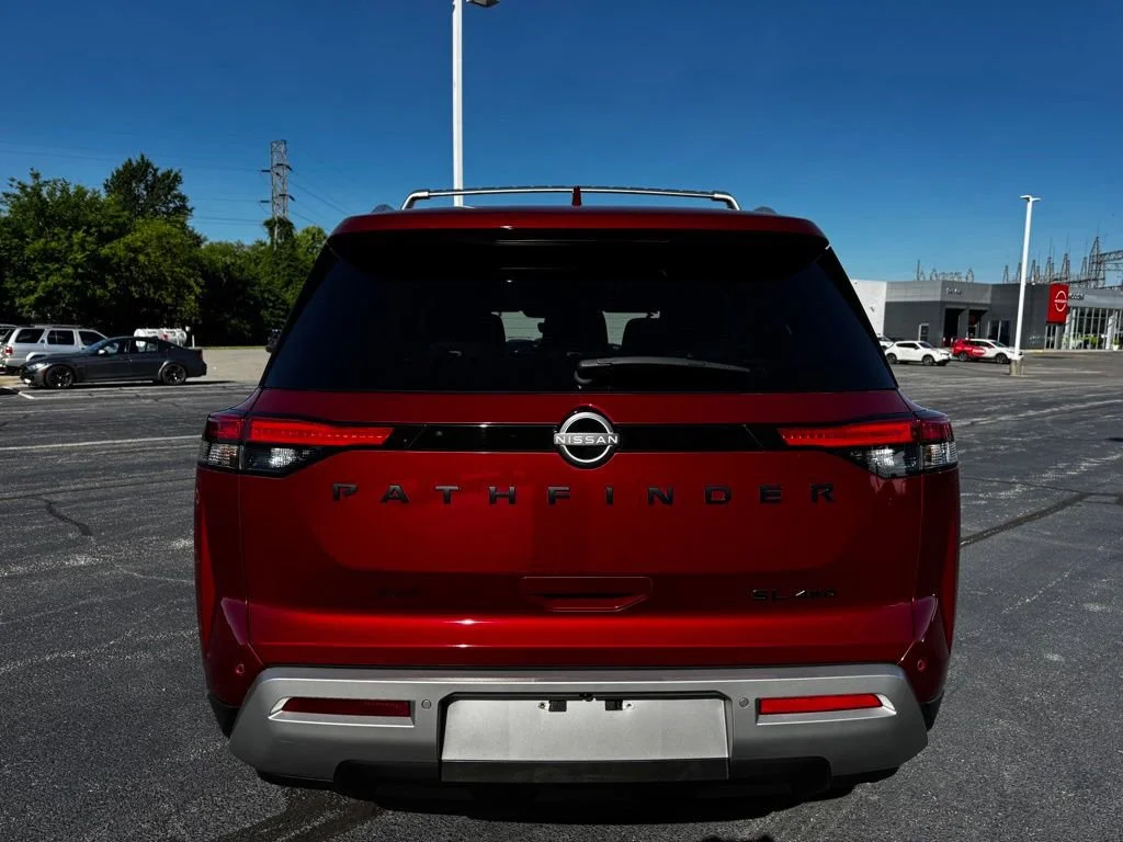 Used 2023 Red Nissan SL image 6