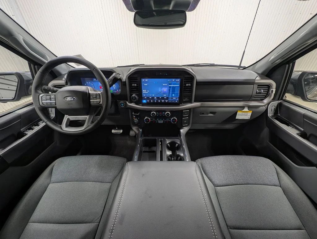New 2025 Marsh Gray Ford XLT image 2
