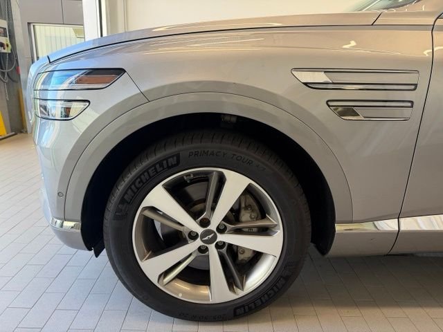 Used 2023 Silver Genesis 2.5T image 9