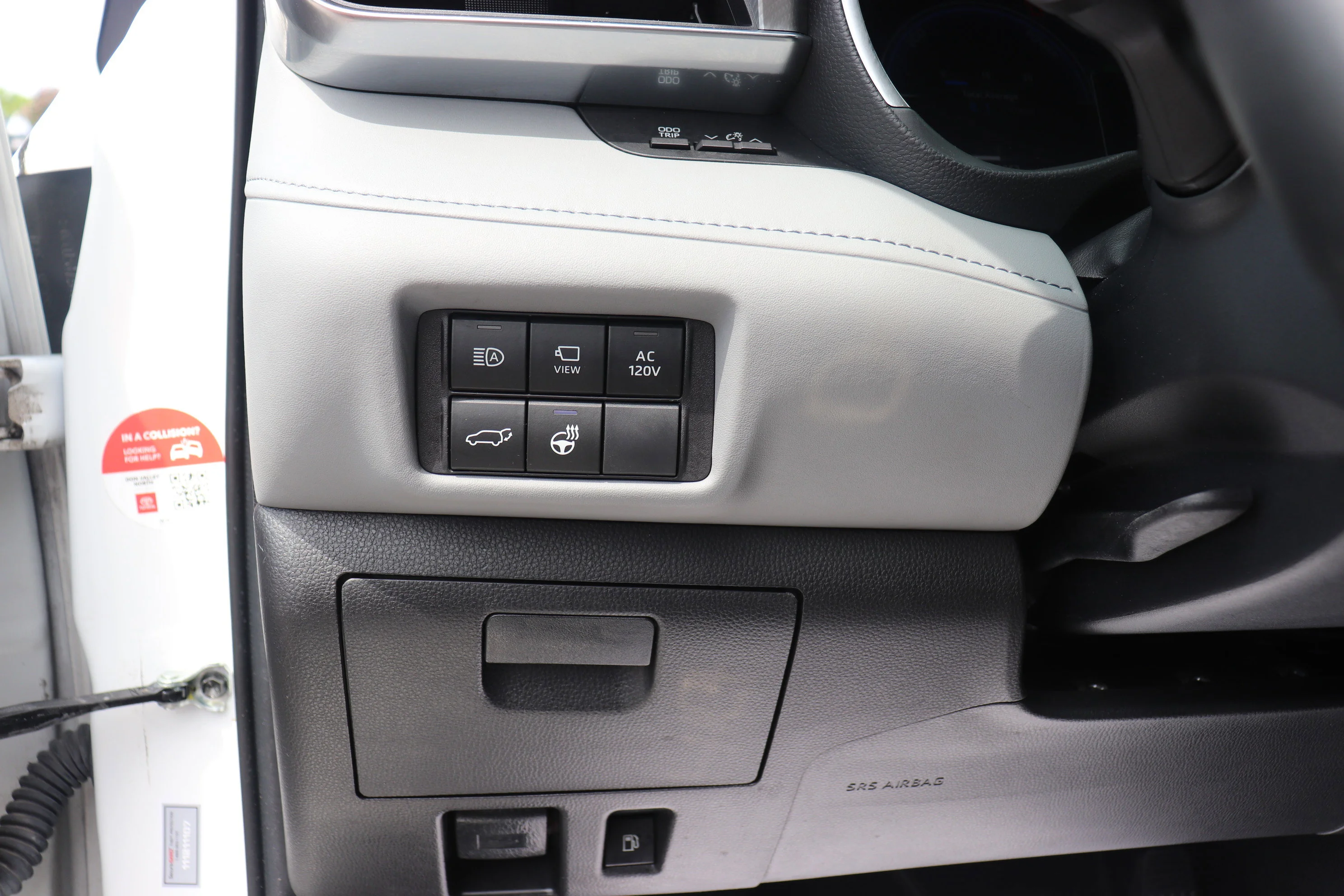 Used 2023 Blueprint Toyota Hybrid Limited image 12