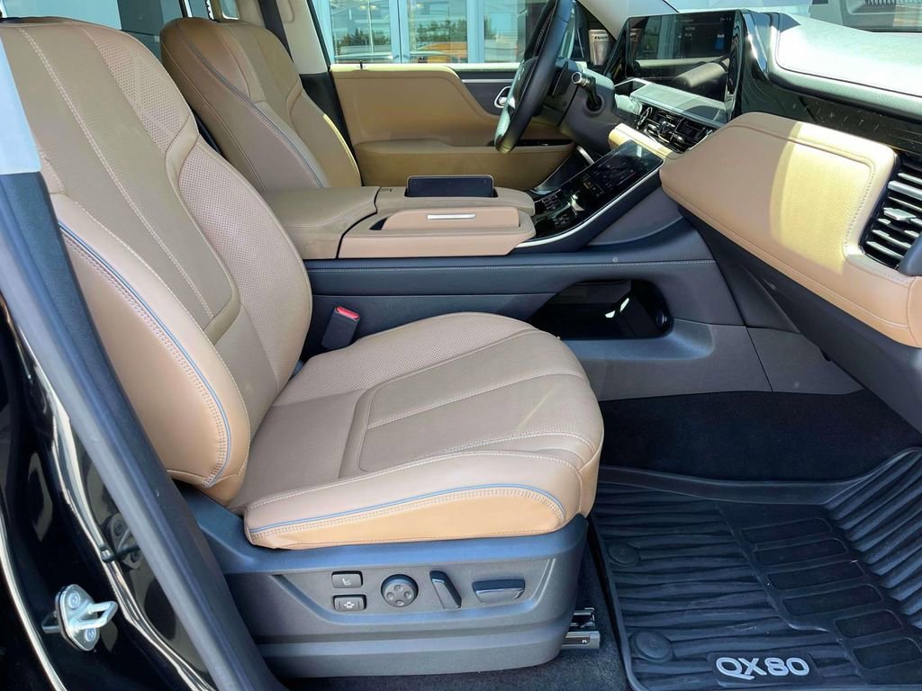 Used 2025 Black INFINITI SENSORY AWD image 24