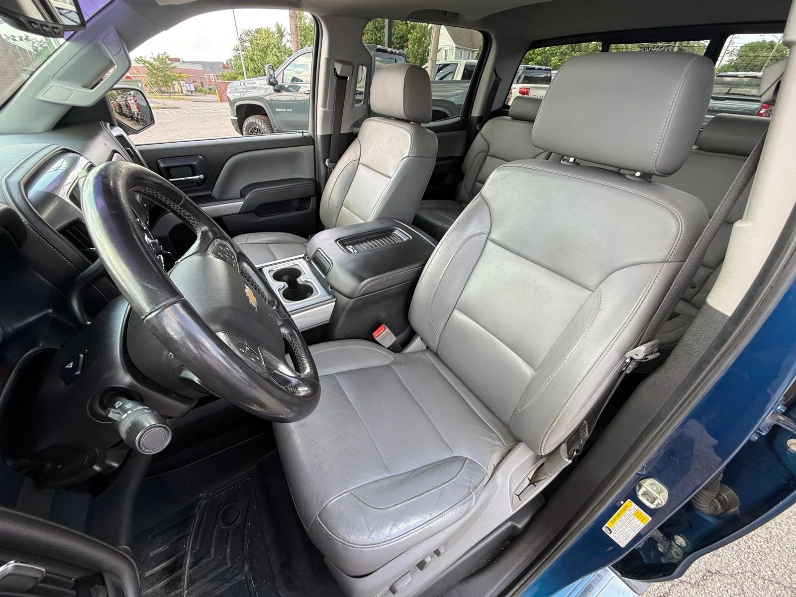 Used 2018 Blue Chevrolet LTZ image 14