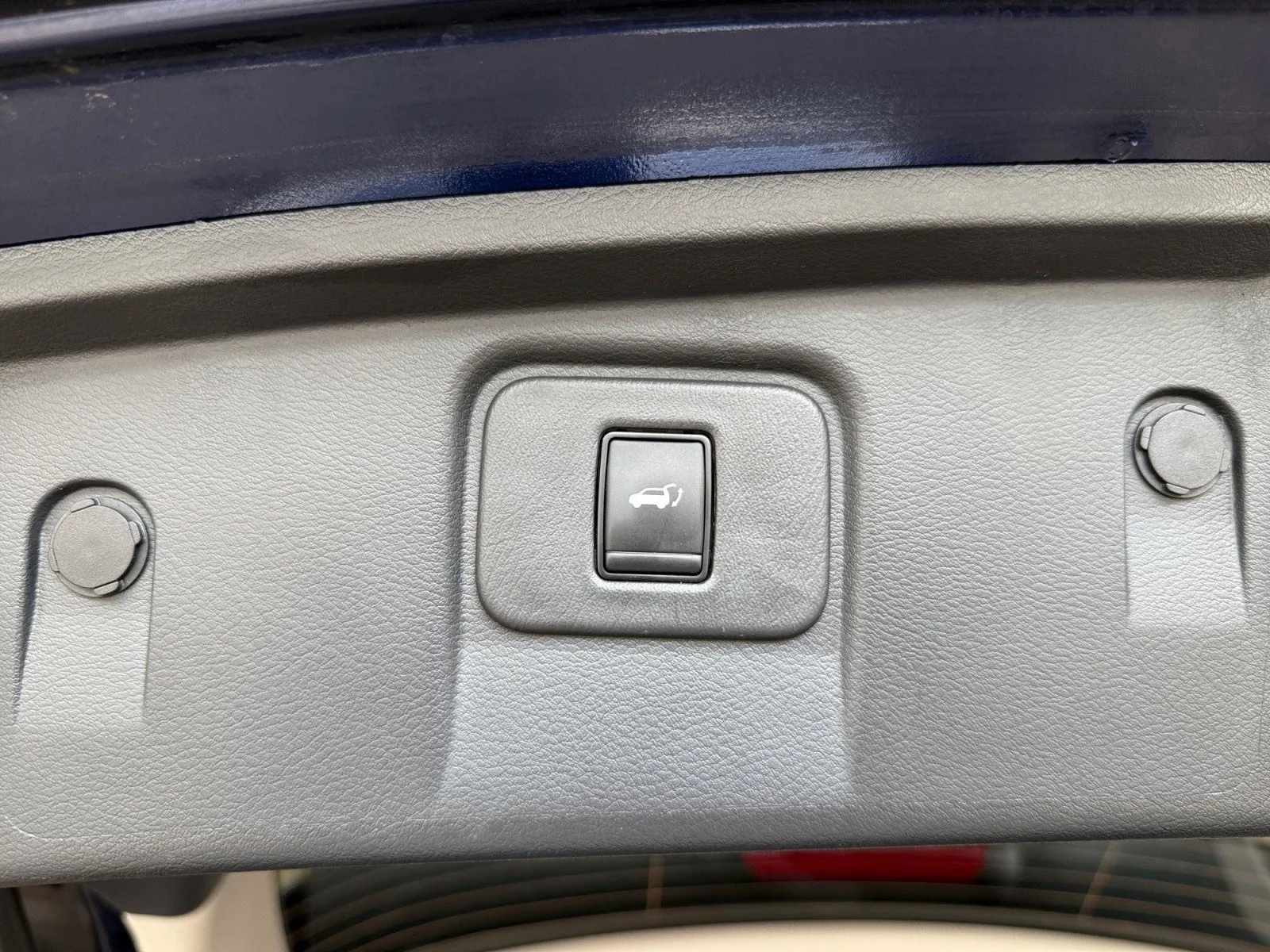 Used 2024  Nissan SL image 22