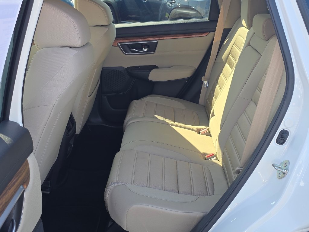 Used 2018 White Honda EX image 29