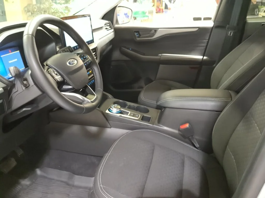 Used 2024 Silver Ford Active image 15