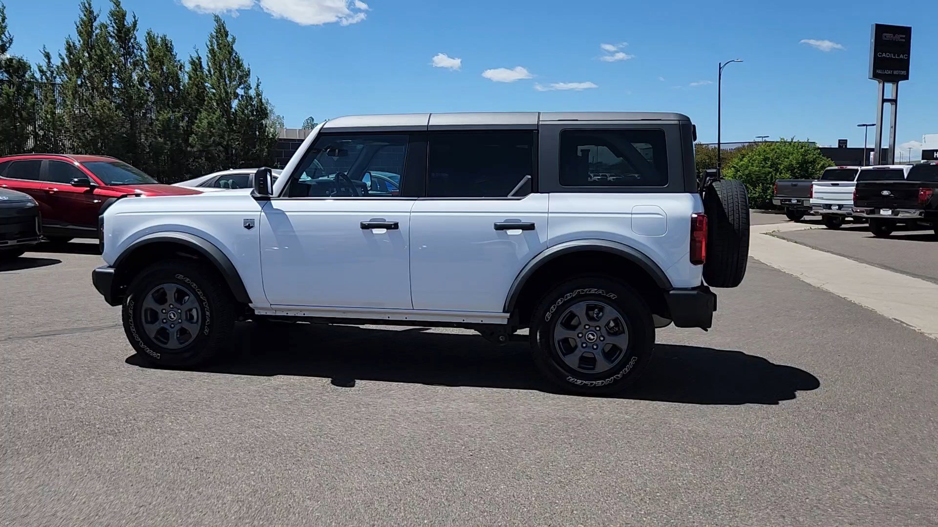 2025 Ford Bronco 4-Door Big Bend - Photo 2