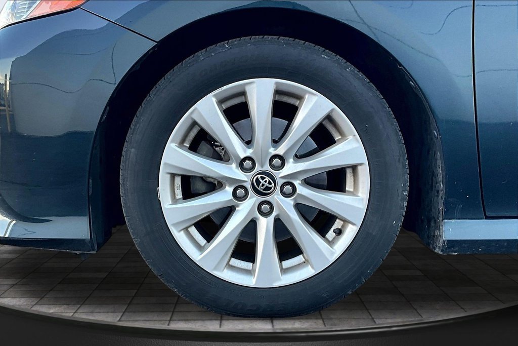 Used 2018 Blue Toyota LE image 34