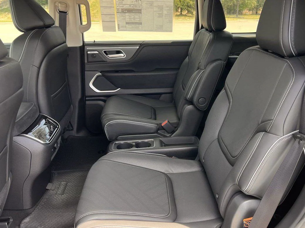 New 2027 BLACK OBSIDIAN INFINITI Luxe 2WD image 28