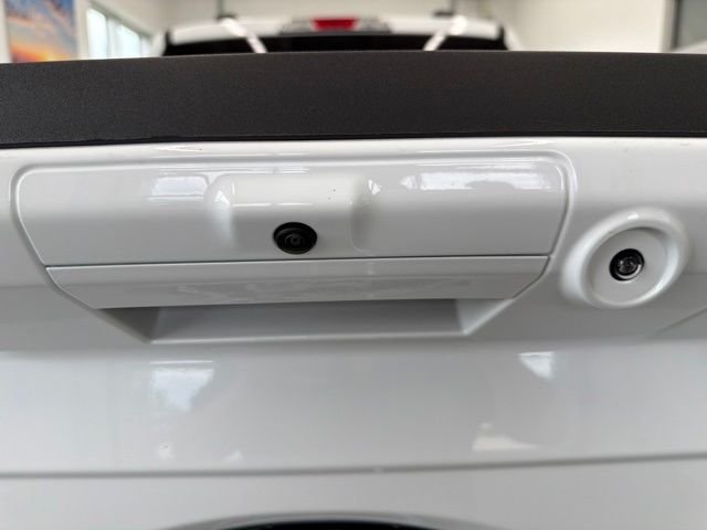 New 2026 Oxford White Ford XLT image 11