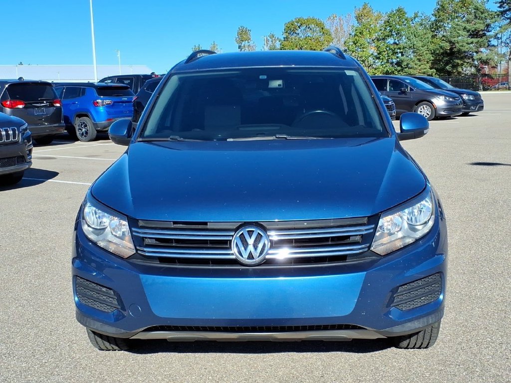 Used 2017 Volkswagen Tiguan S with VIN WVGAV7AX5HK033081 for sale in Richmond, MI