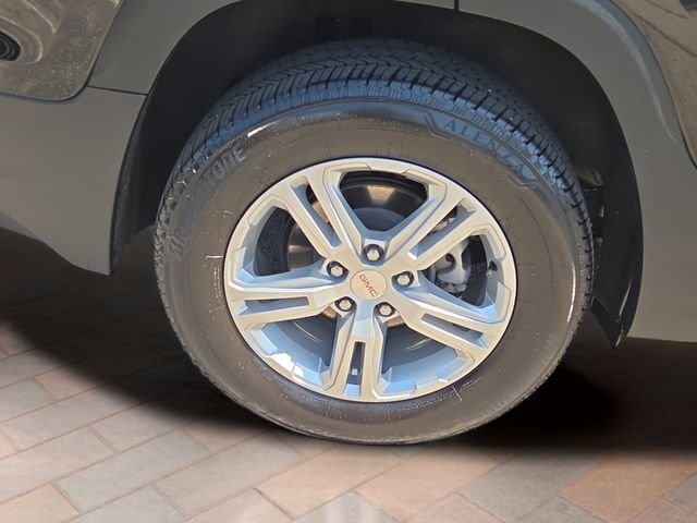 Used 2024 Ebony Twilight Metallic GMC SLE image 4