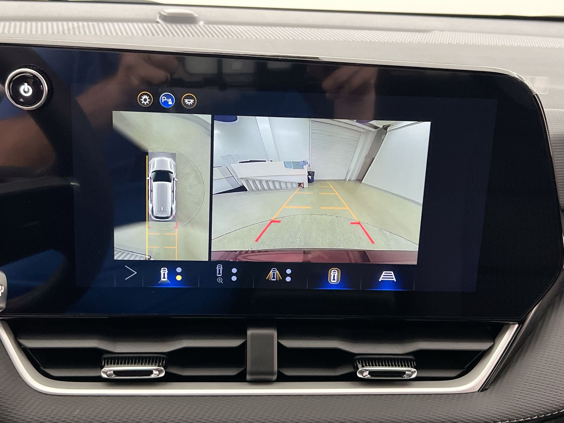 2026 Chevrolet Equinox LT - Photo 46
