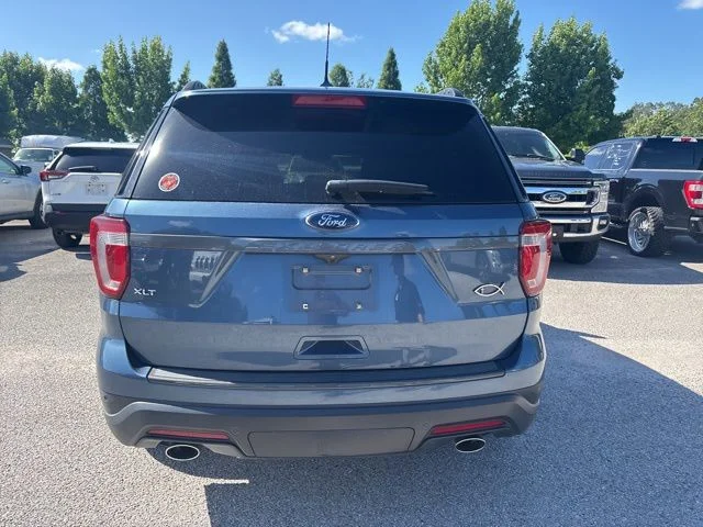 Used 2019 Blue Ford XLT image 6