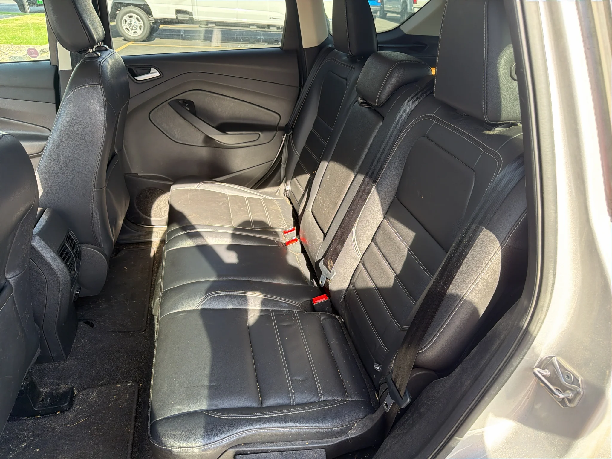 Used 2018 Ingot Silver Ford SEL image 9