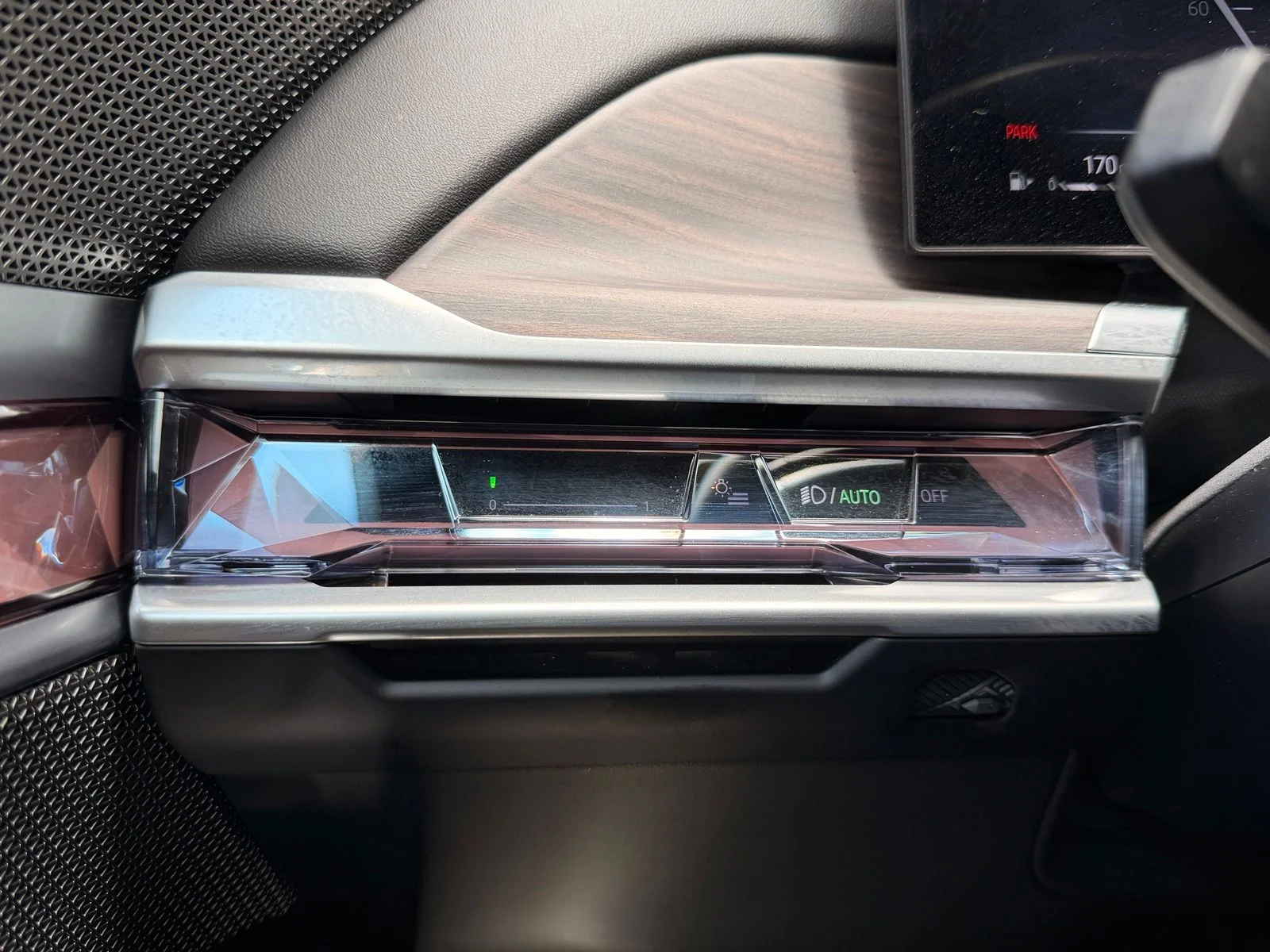 Certified Used 2023 Oxide Grey Met BMW 740i image 23