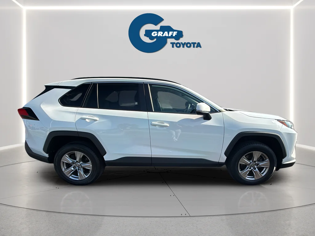 Used 2023 White Toyota XLE image 6
