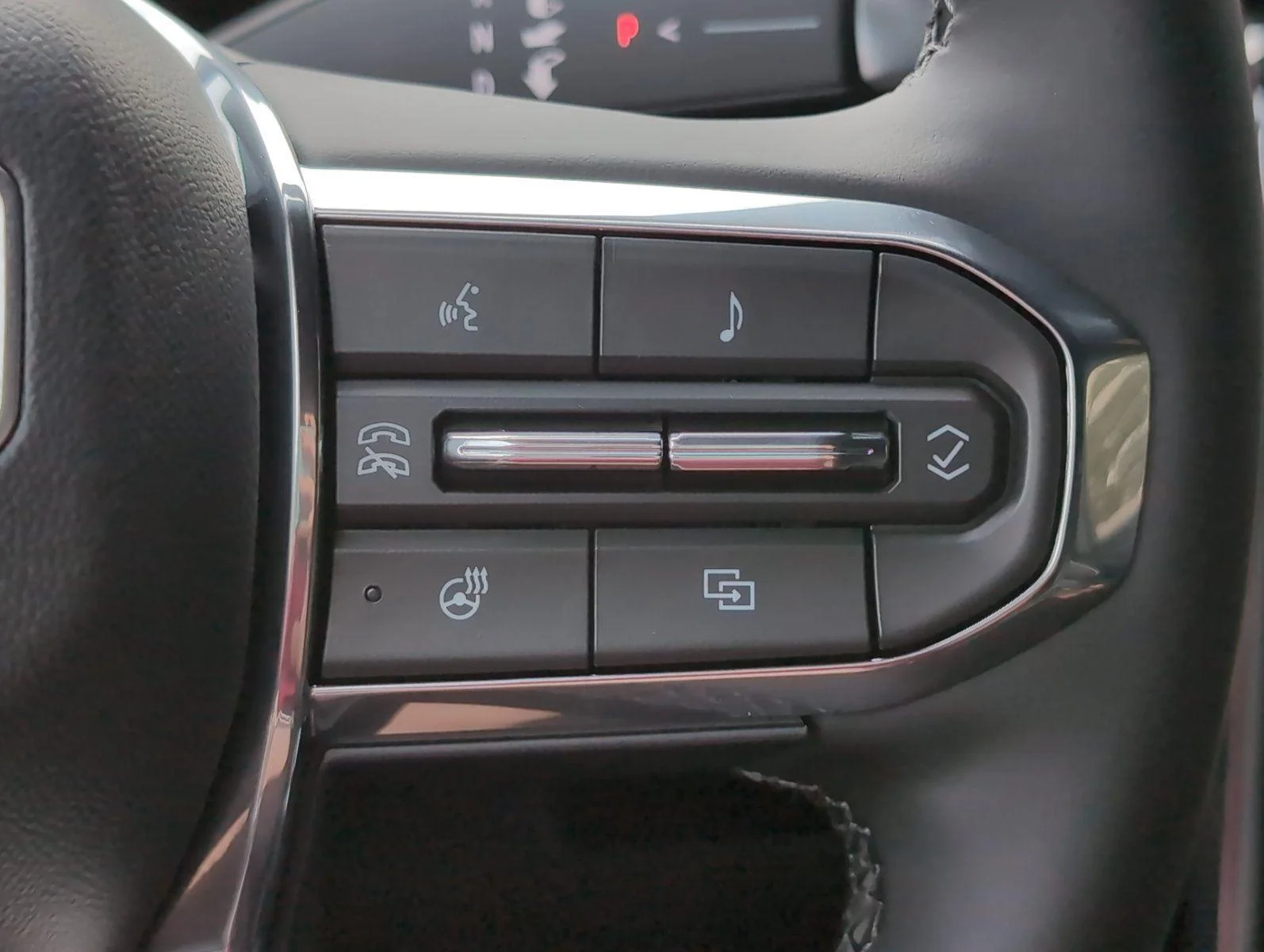 New 2026 Summit White GMC Elevation Standard Range image 15